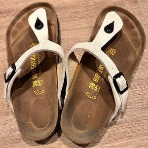 Birkenstock thong sandals size 38 ladies 7